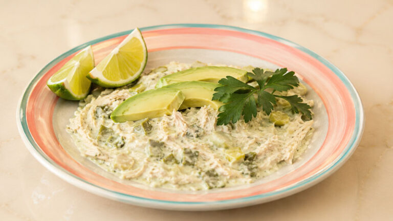 Slow Cooker Cream Cheese Green Chili Chicken Recipe